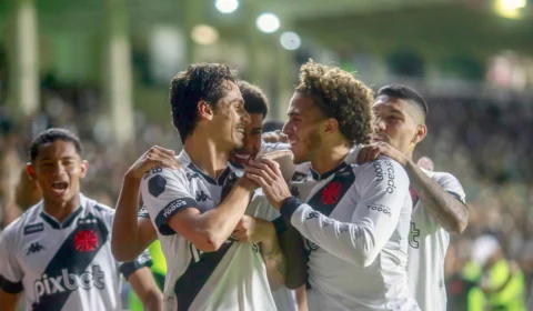 Vitória sobre Sport domingo pode significar para Vasco vaga na Série A do Brasileiro