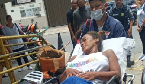 Mulher em situação de rua dá à luz em avenida da Zona Norte de Manaus 