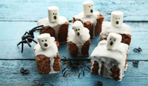 Receita Fácil: aprenda a fazer bolo halloween para sua festa em 60 minutos