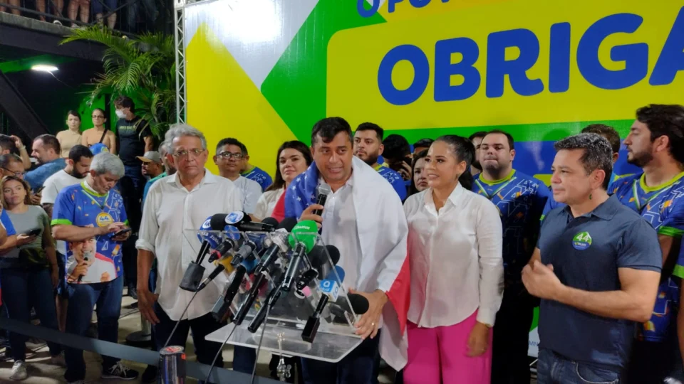 VÍDEO: acompanhe a coletiva de Wilson Lima, governador reeleito do AM