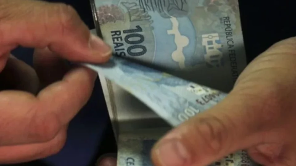 Salário mínimo será de R$ 1.302 a partir de 1º de janeiro de 2023