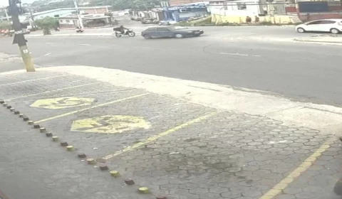 VÍDEO: homem é morto a tiros por motoqueiro após briga de trânsito em Manaus