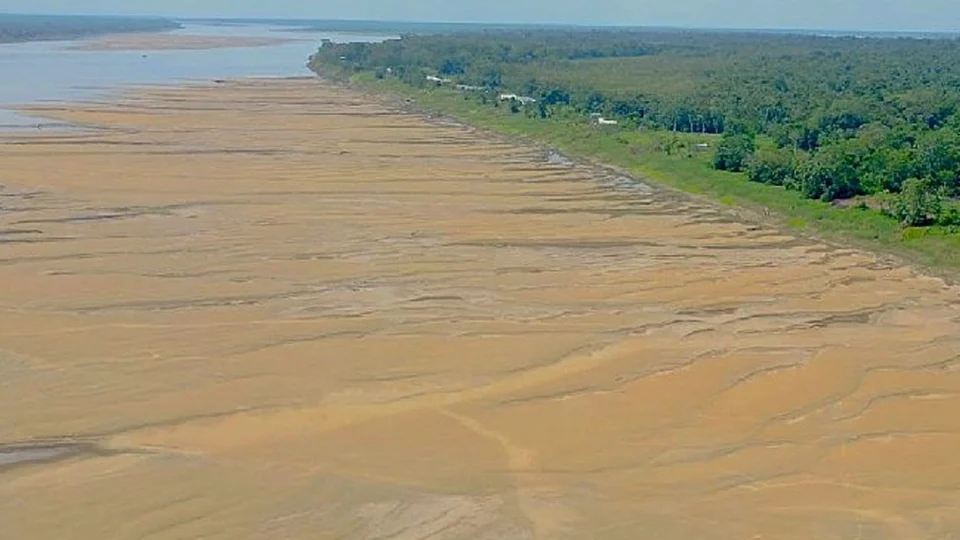 Políticas públicas sobre seca dos rios são fiscalizadas em Tefé, no Amazonas