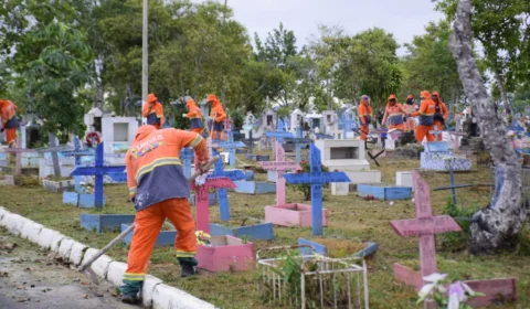 Mais de 500 mil pessoas devem visitar cemitérios de Manaus no Dia de Finados