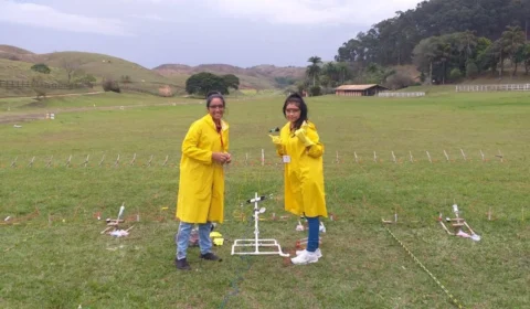 Alunas de escola do AM vencem Mostra Brasileira de Foguetes