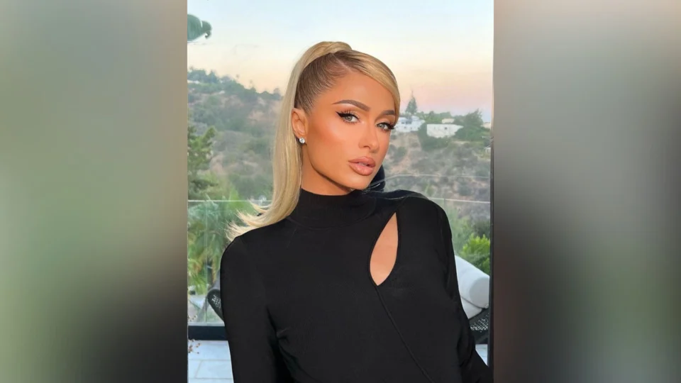 Paris Hilton faz revelação sobre ter sido abusada sexualmente em um internato