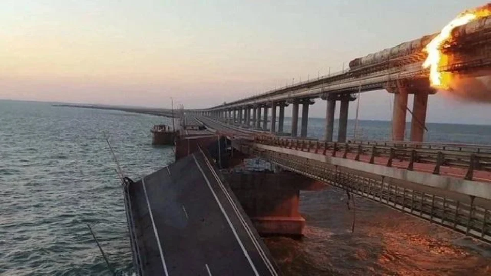 Três pessoas morrem durante explosão de ponte entre Rússia e Crimeia
