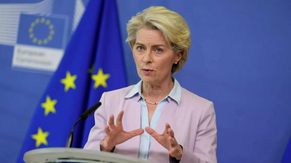 UE prepara pacote de sanções contra Moscou, anuncia von der Leyen