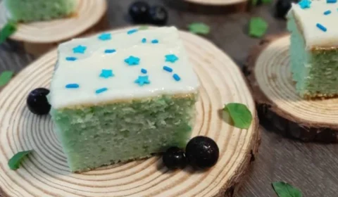 Receita Fácil: aprenda a fazer bolo de gelatina tutti-frutti em 45 minutos