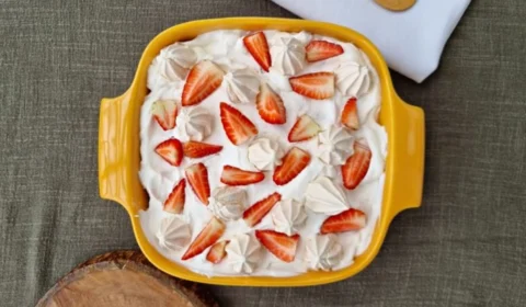 Receita Fácil: aprenda a fazer merengue de morango; pronto em 30 minutos