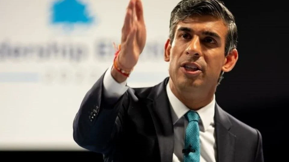 Rishi Sunak é oficialmente nomeado primeiro-ministro do Reino Unido, nesta terça, 25