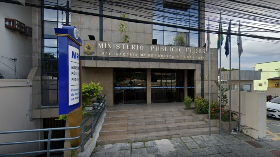 Servidor do AM é condenado por fraude na concessão de benefício do INSS