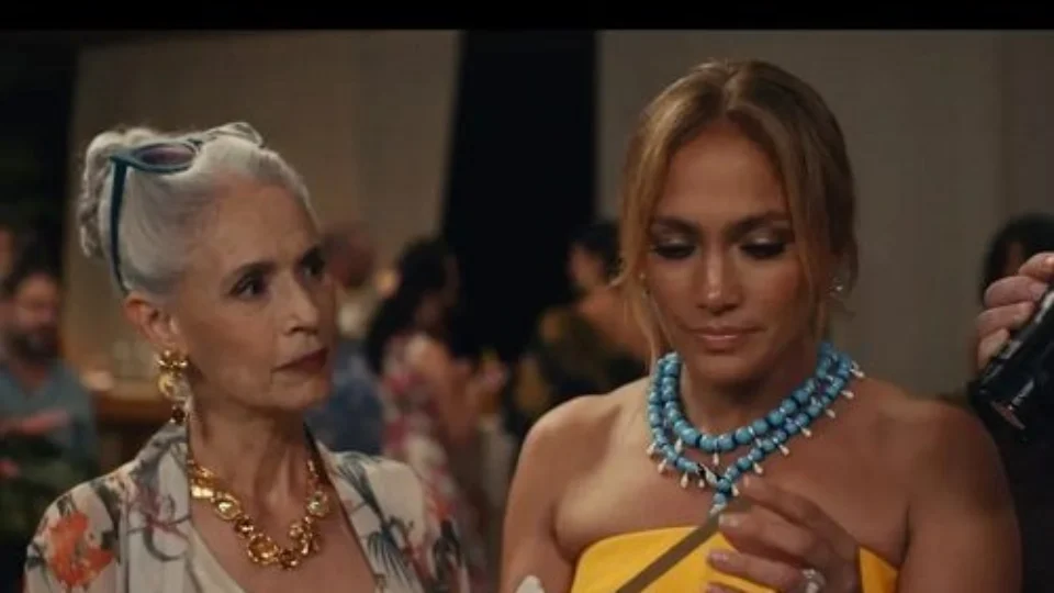 ‘Casamento Armado’, traz Sônia Braga como mãe de Jennifer Lopez