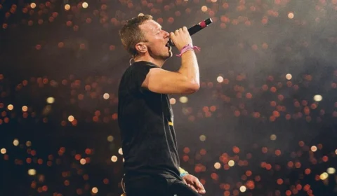 Coldplay adia temporada de shows no Brasil por saúde do vocalista
