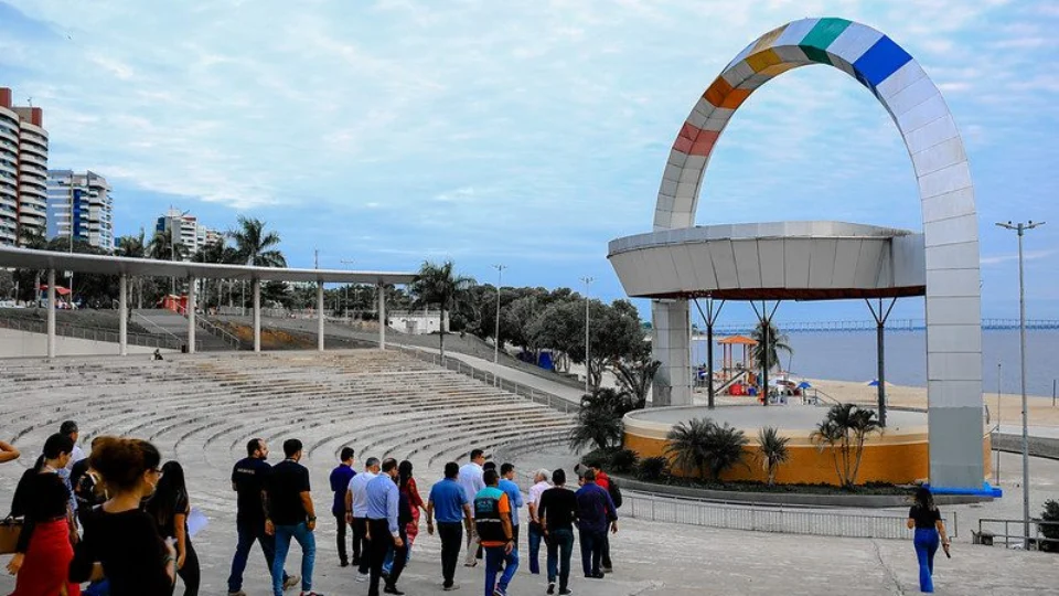 Ponta Negra recebe visita técnica para preparativos do Réveillon 2022, em Manaus