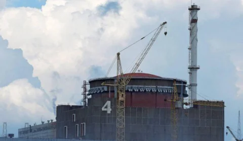 Bombardeios russos: usina nuclear fica totalmente sem energia na Ucrânia