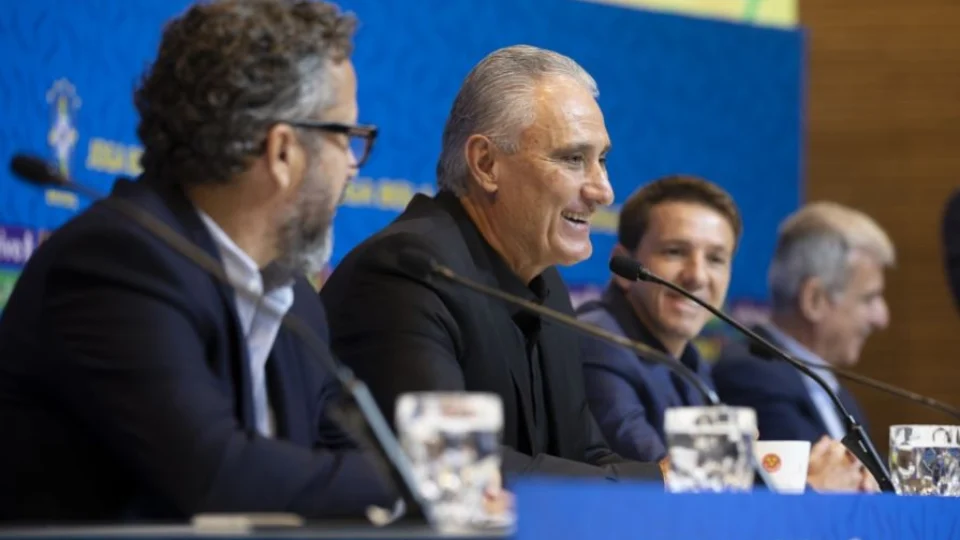 Tite divulga na segunda lista dos 26 convocados que vão ao Catar: ‘adrenalina sobe’, diz