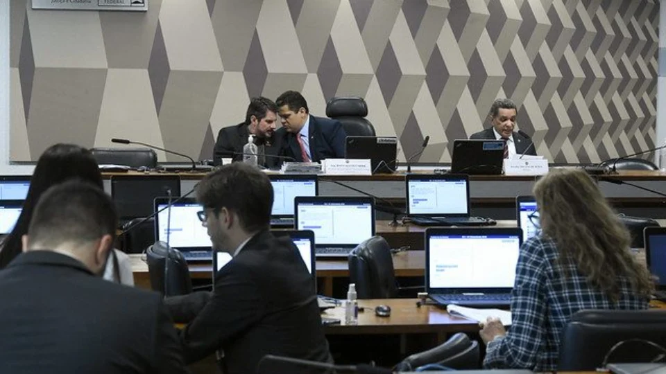 CCJ do Senado aprova suas emendas para Orçamento de 2023; foram 123 sugestões