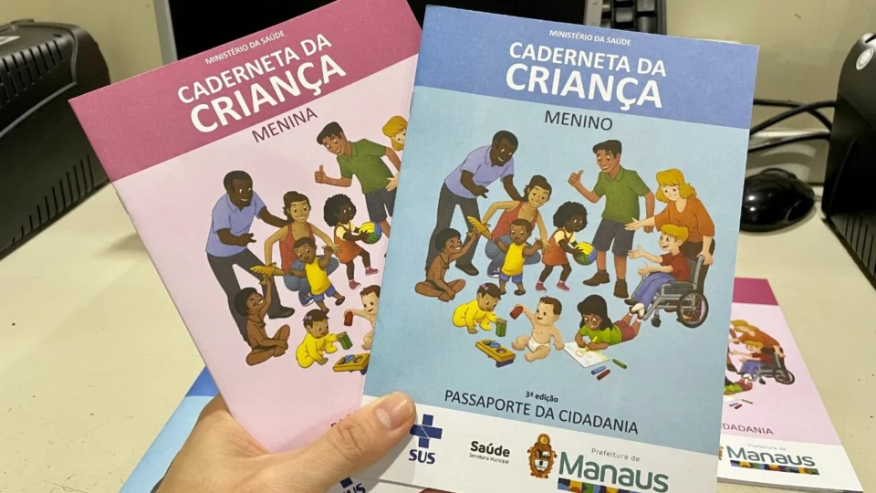 14 mil exemplares da Caderneta da Criança são entregues a maternidades de Manaus