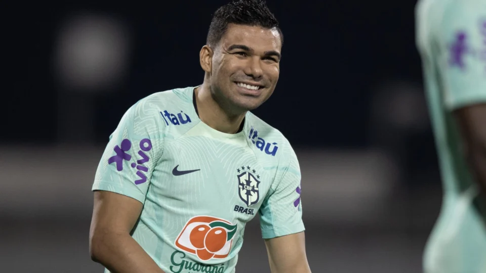 Casemiro diz não ser melhor volante do mundo: ‘Não gosto de me colocar nesse lugar’