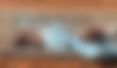 Corpo com mãos amarradas é encontrado enrolado em lona, em Manaus