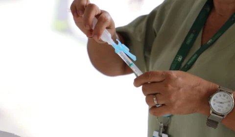 FVS-AM: chegada do inverno amazônico também demanda vacina contra Covid-19