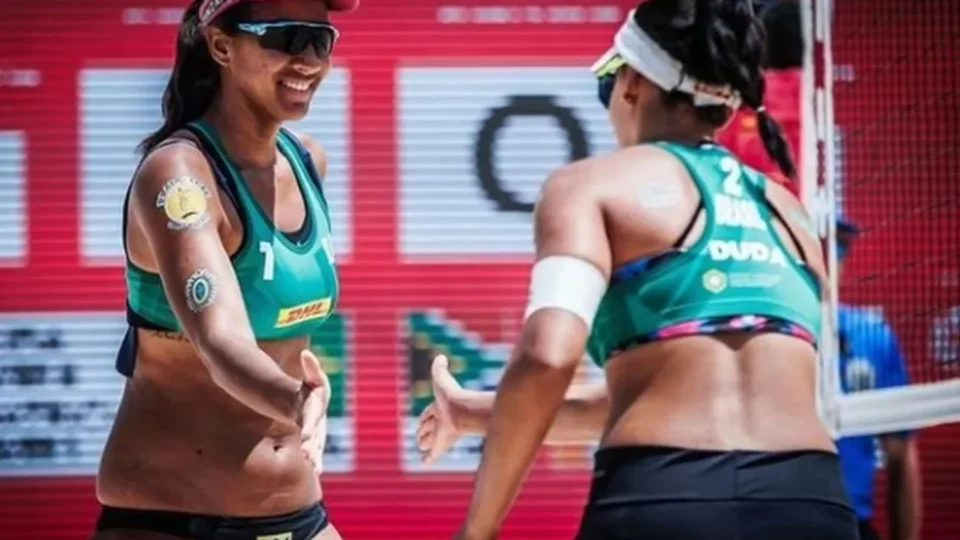 Dupla brasileira avança no Circuito Mundial de vôlei de praia etapa África do Sul