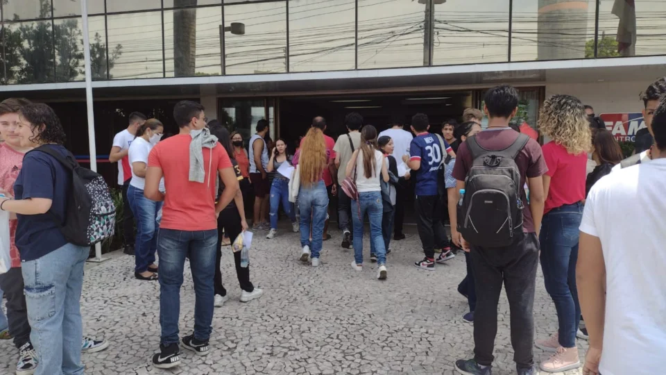 MEC divulga antecipação do calendário de inscrições do Sisu, Prouni e Fies