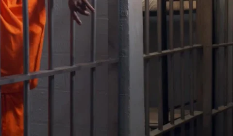 Homem é preso suspeito de ajudar a matar o próprio irmão em Manaus