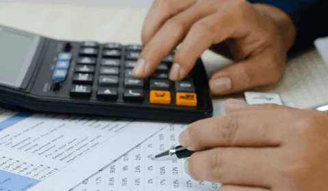 Inadimplência atinge 79% das famílias brasileiras em outubro