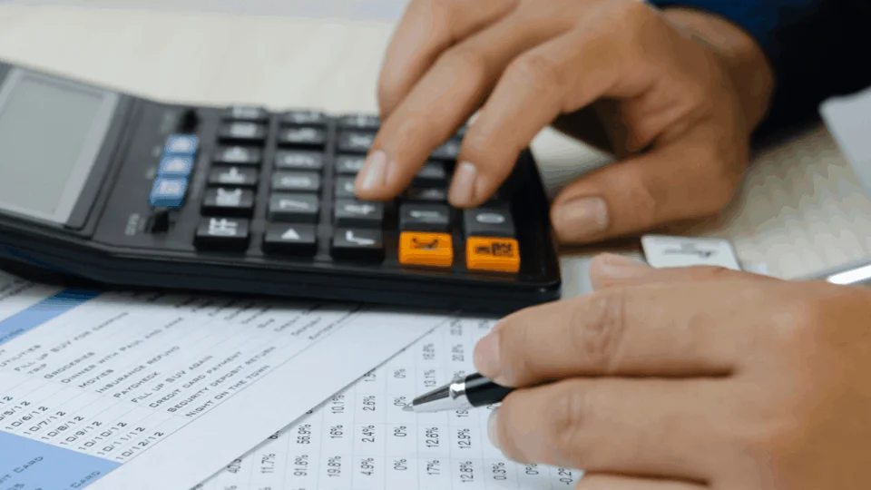 Inadimplência atinge 79% das famílias brasileiras em outubro