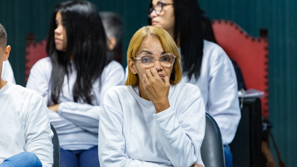 50 anos de prisão: Flordelis vai de cantora gospel a condenada por assassinato