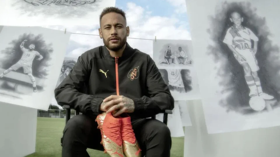 Neymar lança chuteira que usará na Copa do Mundo do Catar