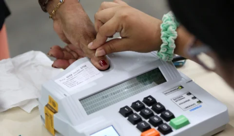 Novos títulos de eleitores podem ser solicitados a partir desta terça-feira