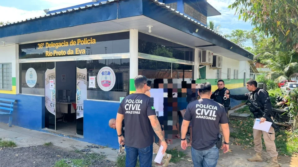 21 presos de Rio Preto da Eva são transferidos para Manaus, neste domingo, 6