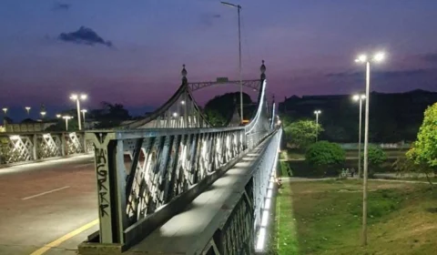 Nova iluminação da ponte da Avenida 7 de Setembro, em Manaus, passa por teste