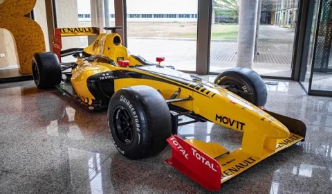 Exposição ’50 anos de GP no Brasil’ traz Renault usado em 2010 na Fórmula 1