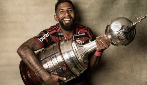 Rodinei deve trocar Flamengo pelo Olympiacos da Grécia