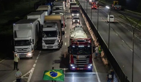 Rodovias bloqueadas: diretor da PRF pode ser preso após STF formar maioria e obrigar estradas livres