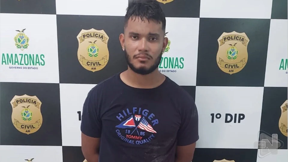 VÍDEO: suspeito é detido por populares até a chegada da polícia em Manaus