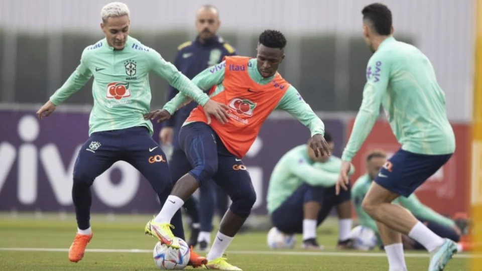 Tite comanda terceiro treino da seleção brasileira no CT da Juventus, em Turim, na Itália