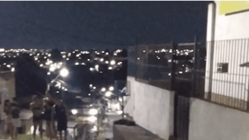 Vídeo: adolescente é morto com várias facadas na Zona Leste de Manaus