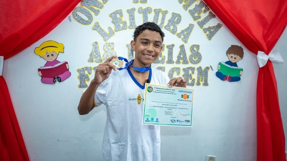 Aluno de Manaus é medalha de bronze na 7ª Olimpíada de Geografia