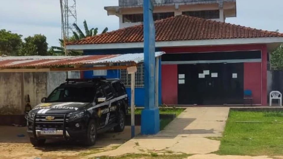 Violência doméstica: homem é preso ao cometer crime contra namorada no AM