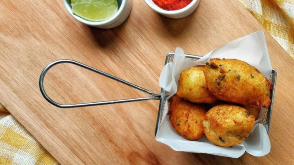Do Brasil ao Catar: aprenda a fazer bolinho de bacalhau em 30 min