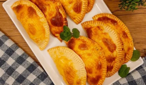 Do Brasil ao Catar: aprenda a fazer empanadas argentinas em 25 min