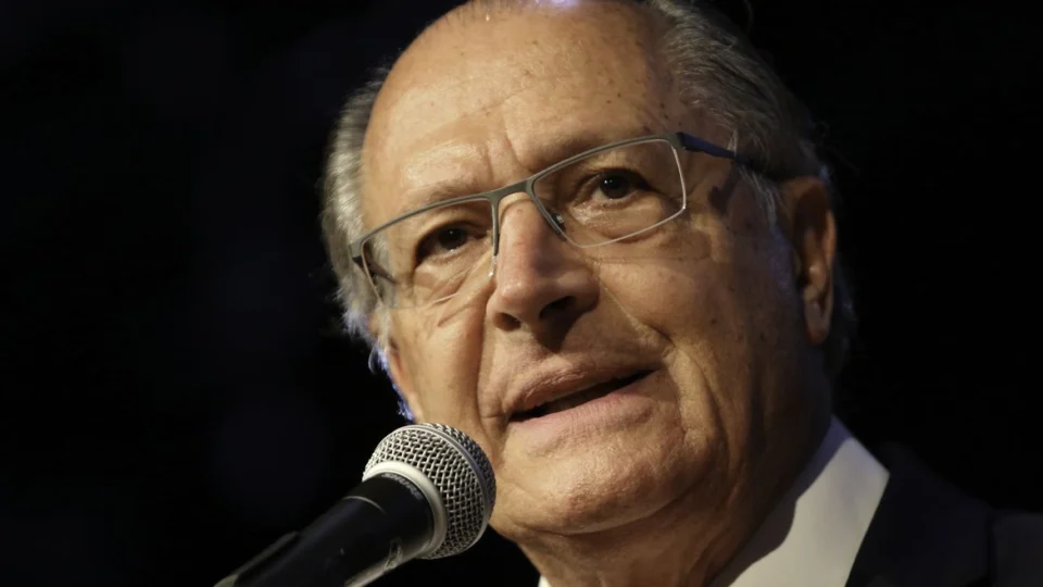 Proposta de Alckmin pretende eliminar IPI através de unificação de impostos