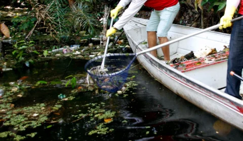 Projeto realiza neste sábado, 26, limpeza do igarapé do Gigante, em Manaus