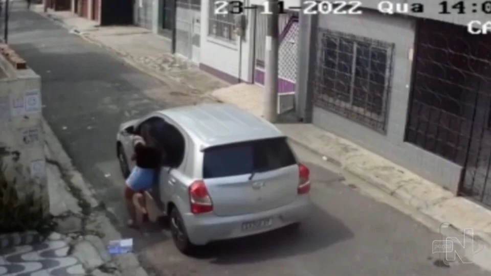 Vídeo: mulher é arrastada por motorista em tentativa de assalto no Pará