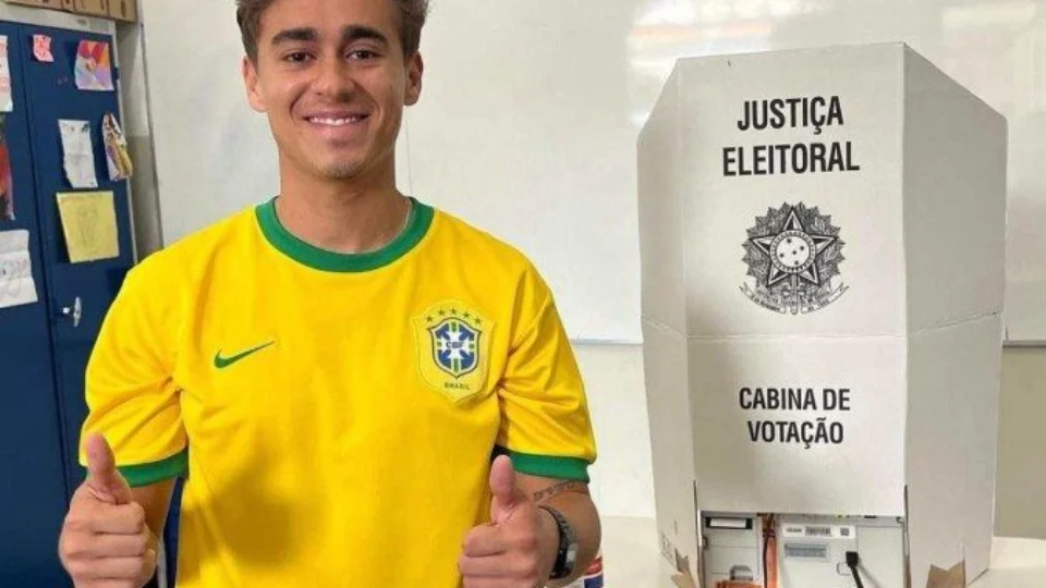 STF multa Telegram em R$ 1,2 milhão por não bloquear Nikolas Ferreira